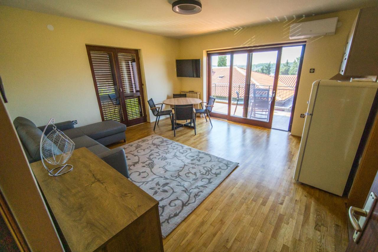 Apartments Sara 7, 8, 9 Portorož Kültér fotó