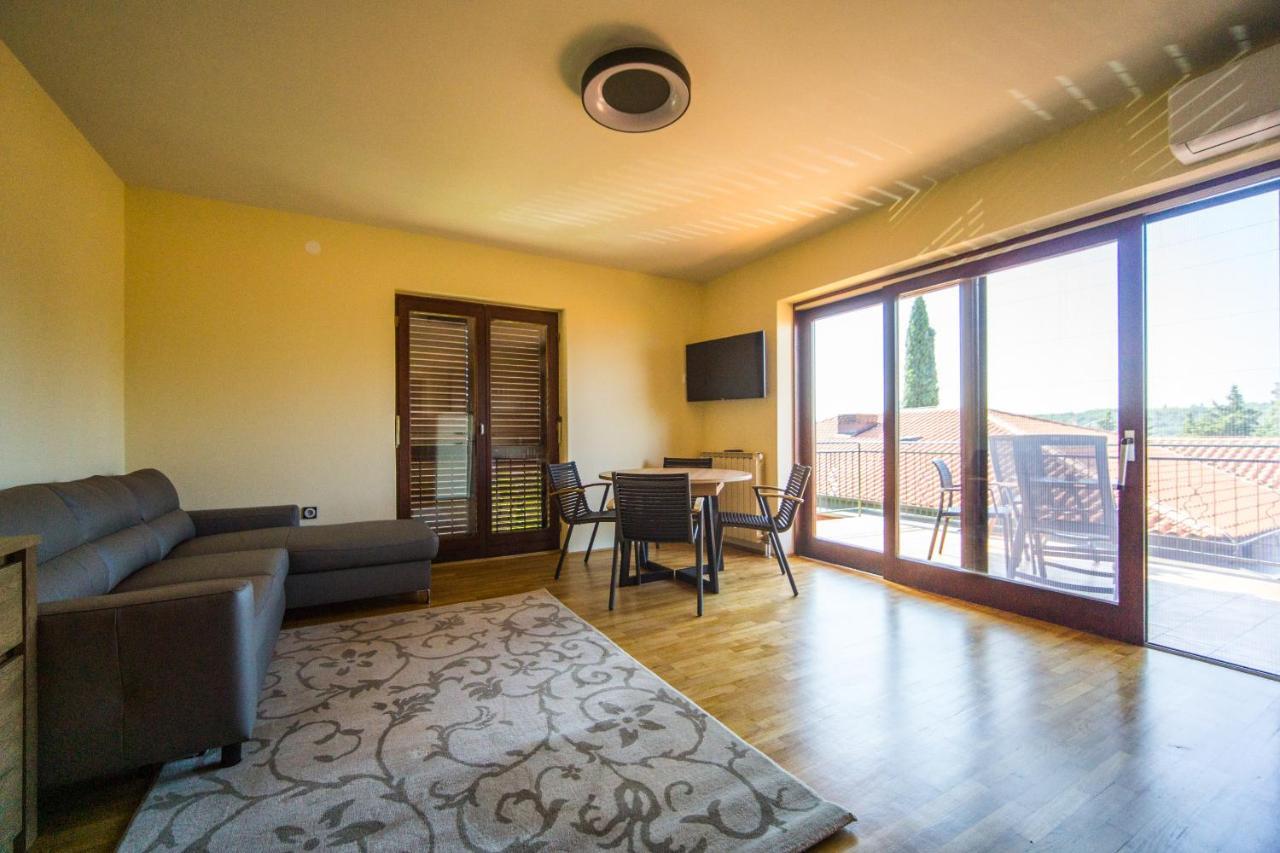 Apartments Sara 7, 8, 9 Portorož Kültér fotó