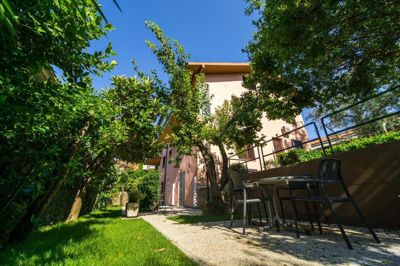 Apartments Sara 7, 8, 9 Portorož Kültér fotó